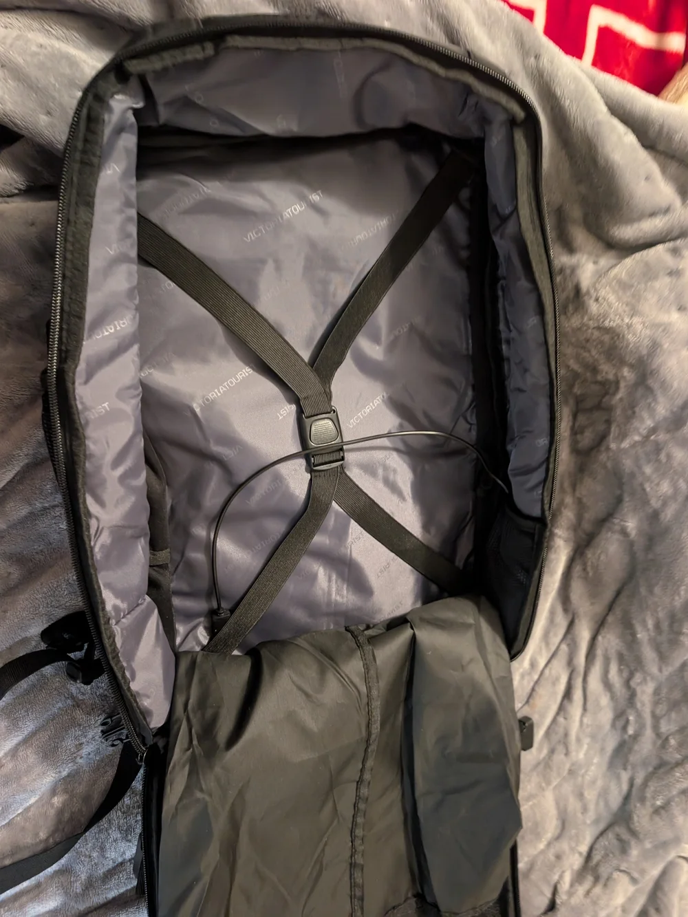 Black Men's Travel Backpack